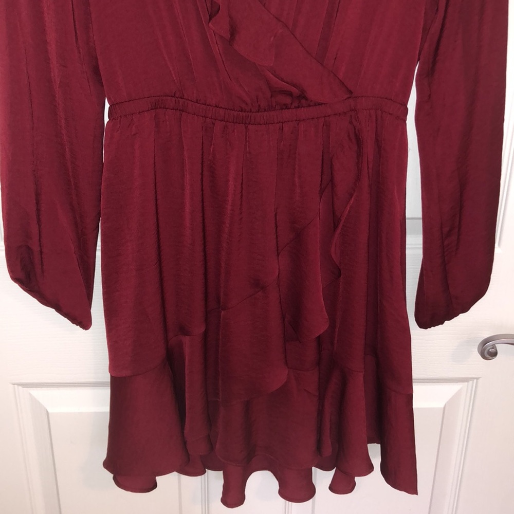 Express dress - Picture 3 of 5